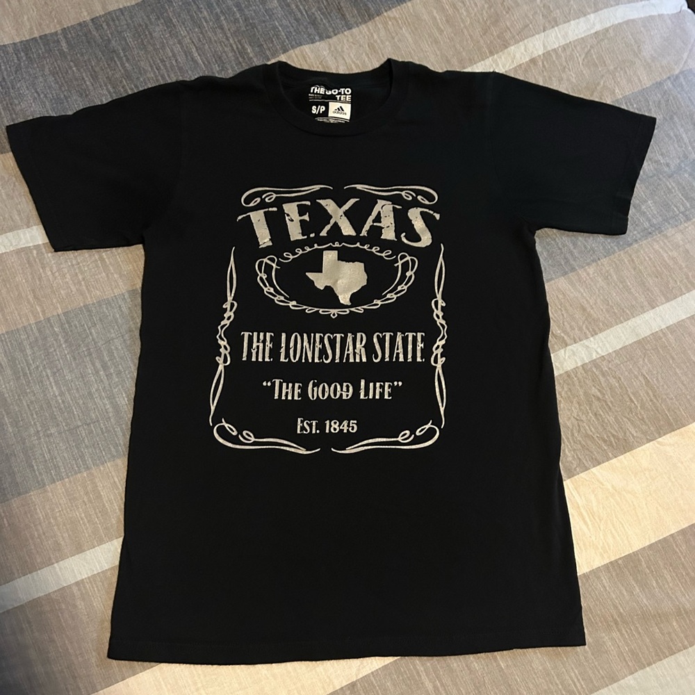 Adidas brand “ Go-To Tee” , Texas the Lone Star state sz.S Men’s